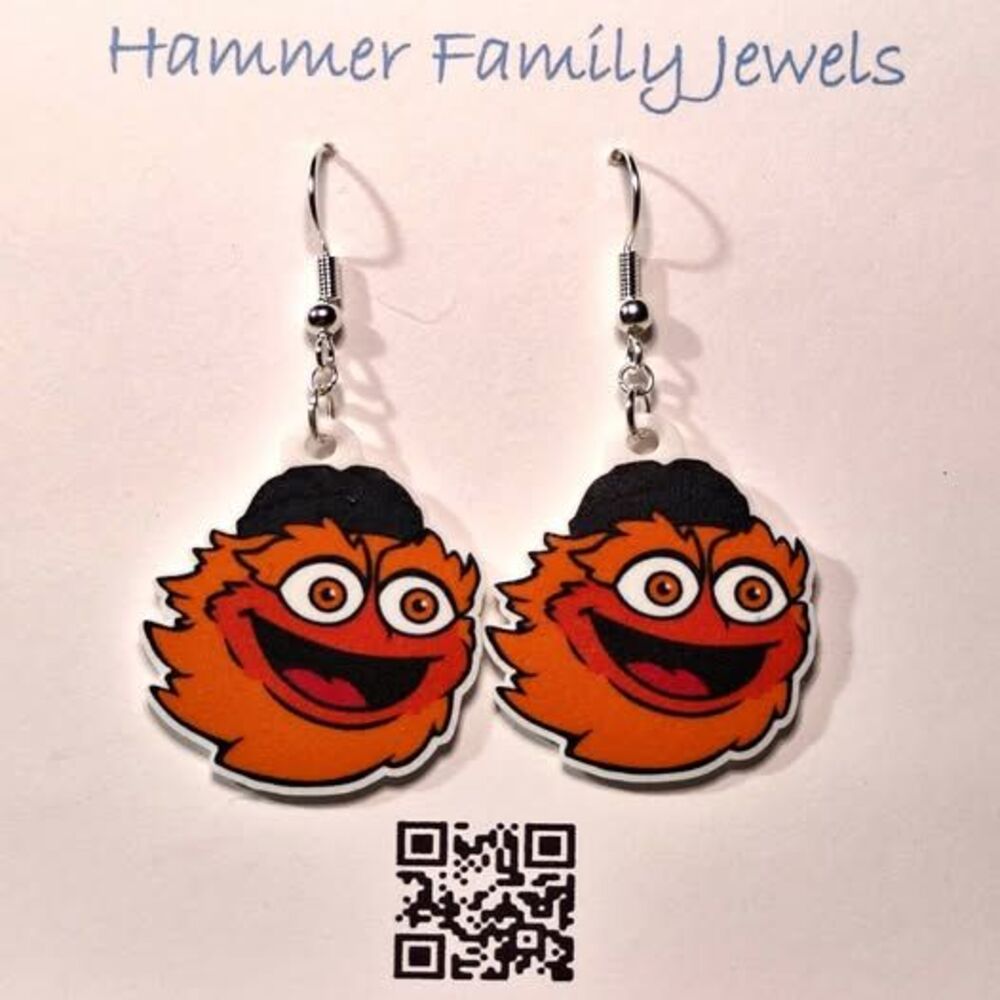 Flyers Gritty Earrings-Charm on a Chain-Gold